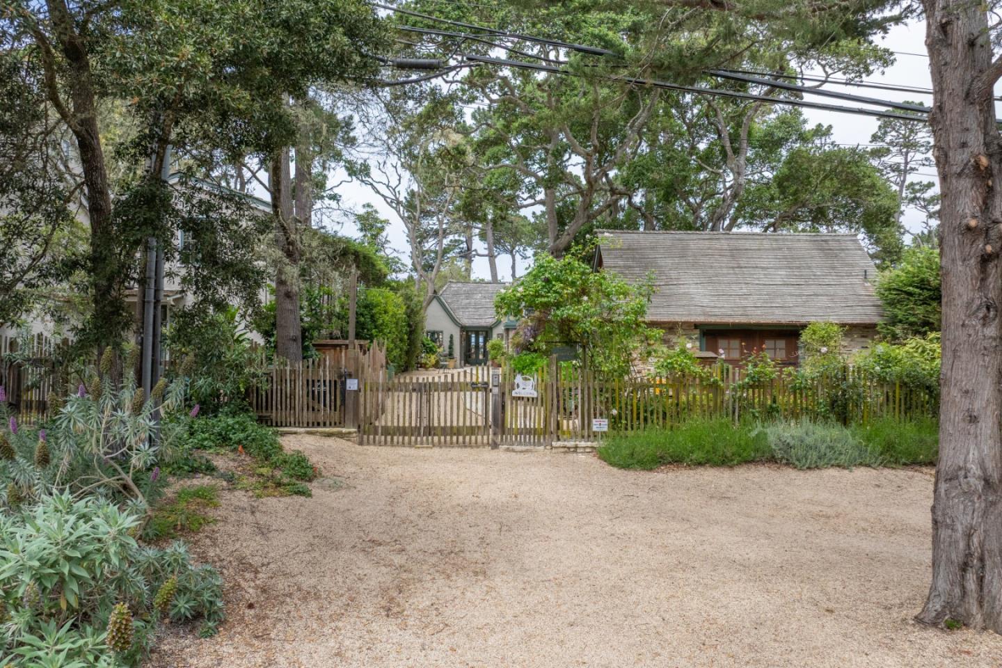 0 Junipero 2 NW of 3rd AVE