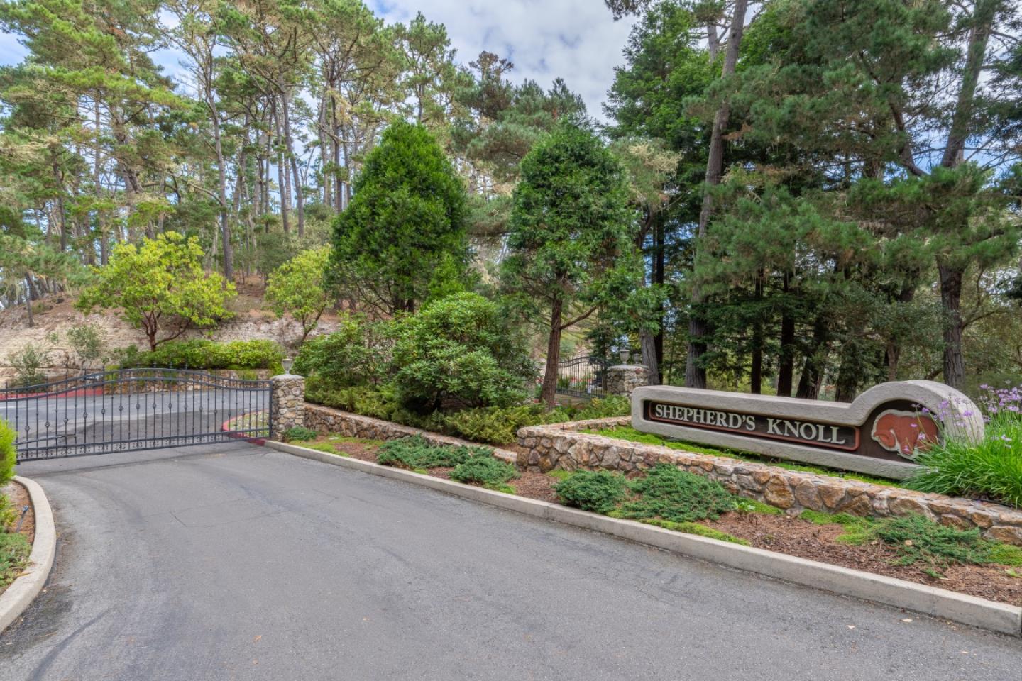 27 Shepherds Knoll