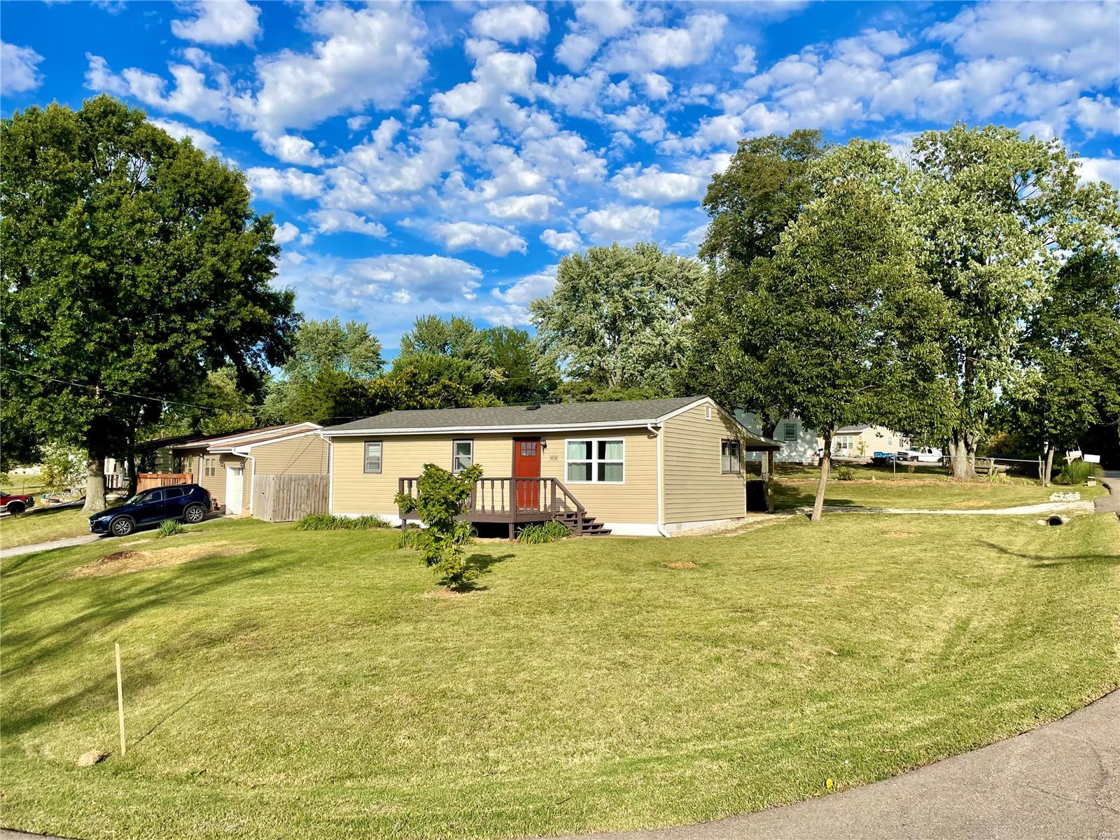 4652 ELM Drive