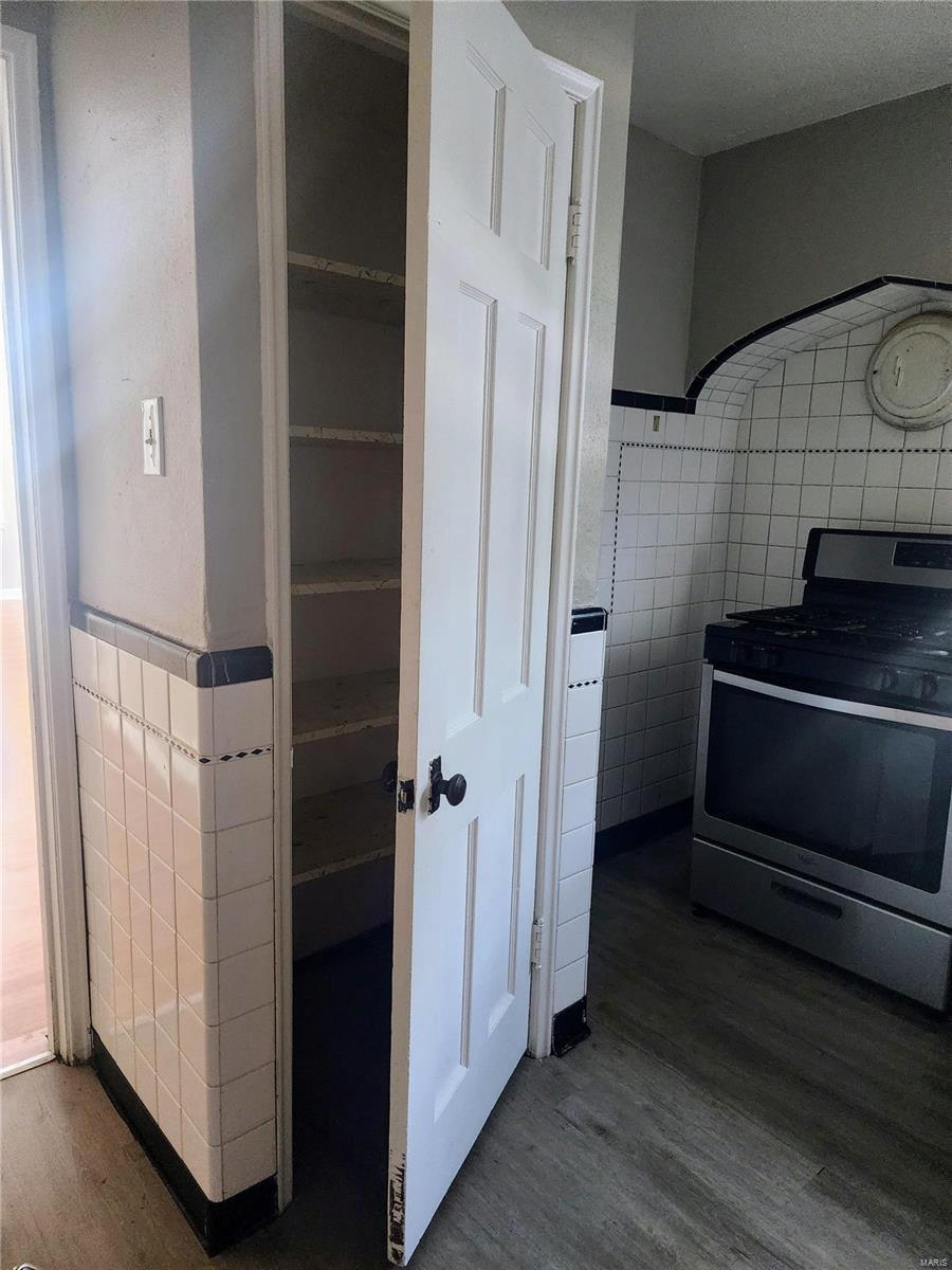 5614 Lucas And Hunt Road