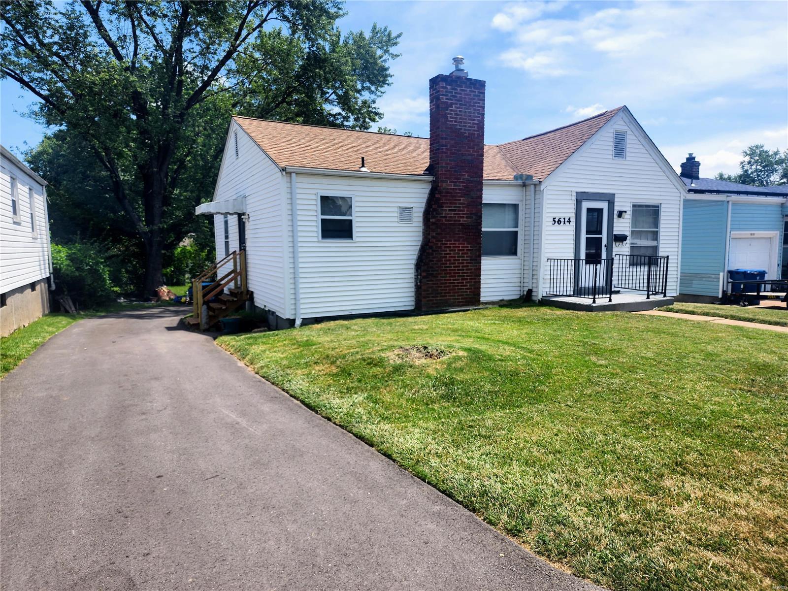 5614 Lucas And Hunt Road