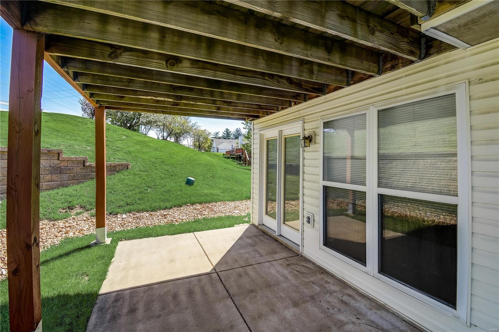 12 Twelve Oaks Court Unit: 8D