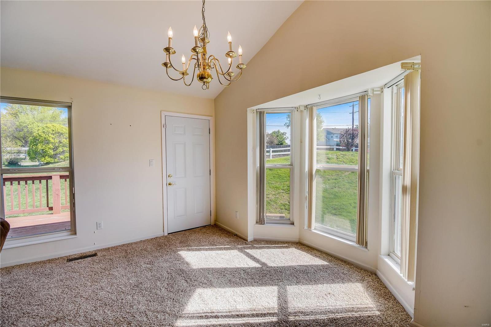 12 Twelve Oaks Court Unit: 8D