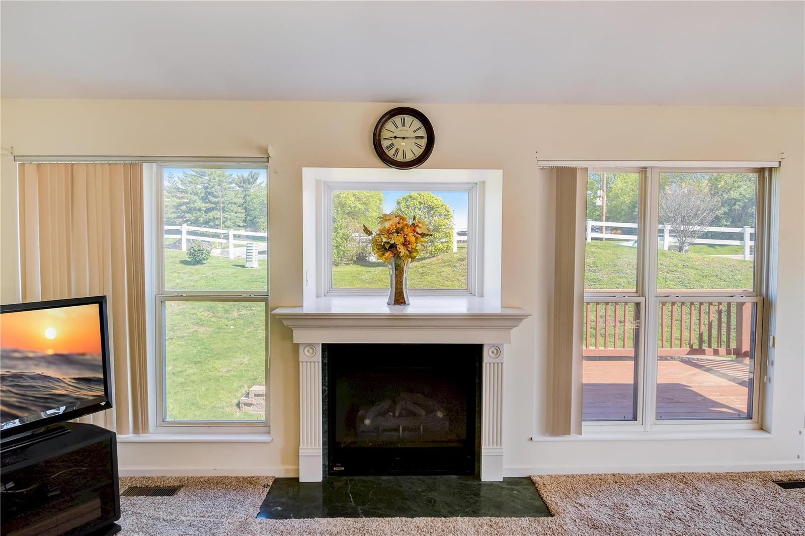 12 Twelve Oaks Court Unit: 8D