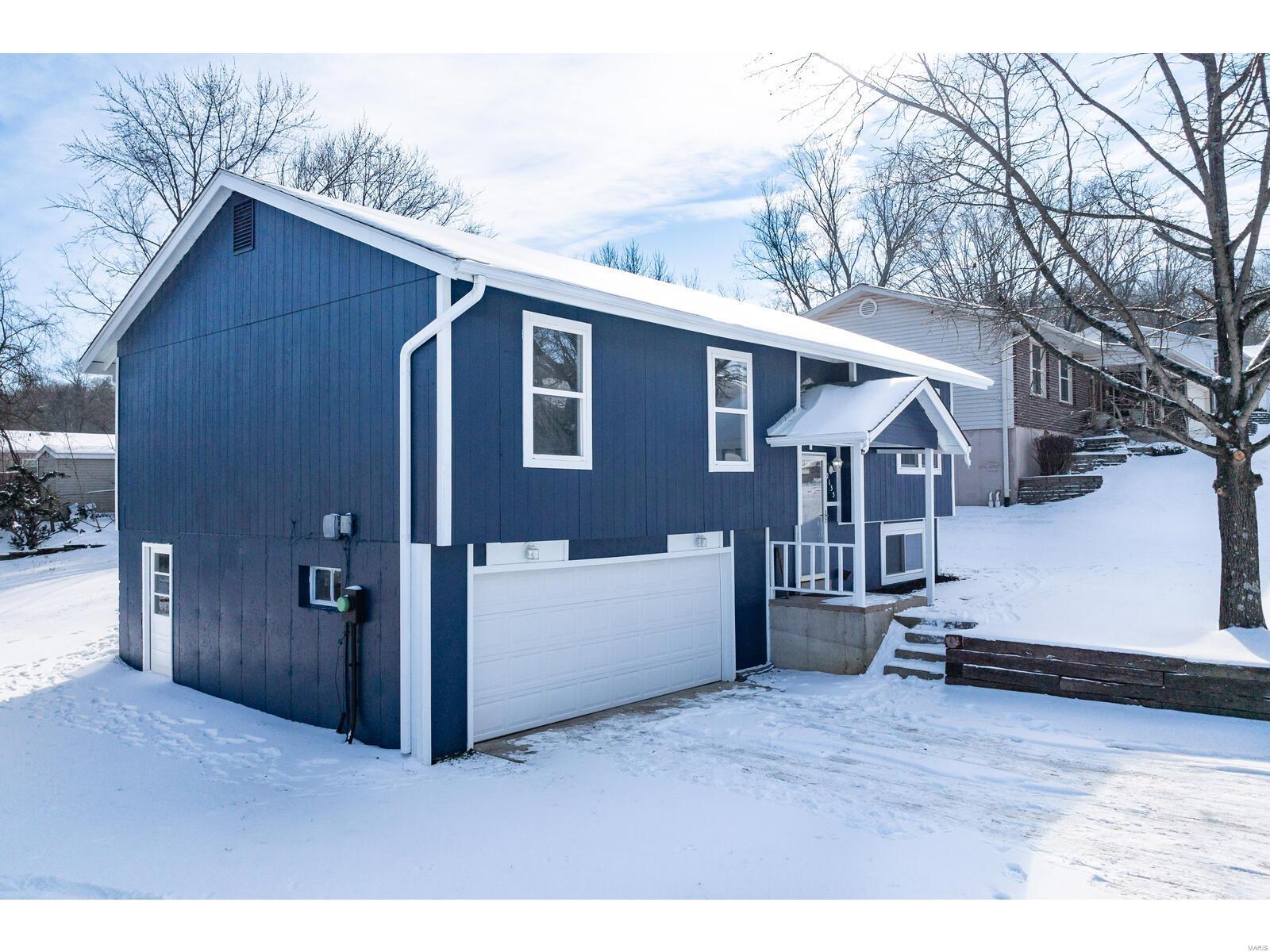 2135 Devonshire Drive