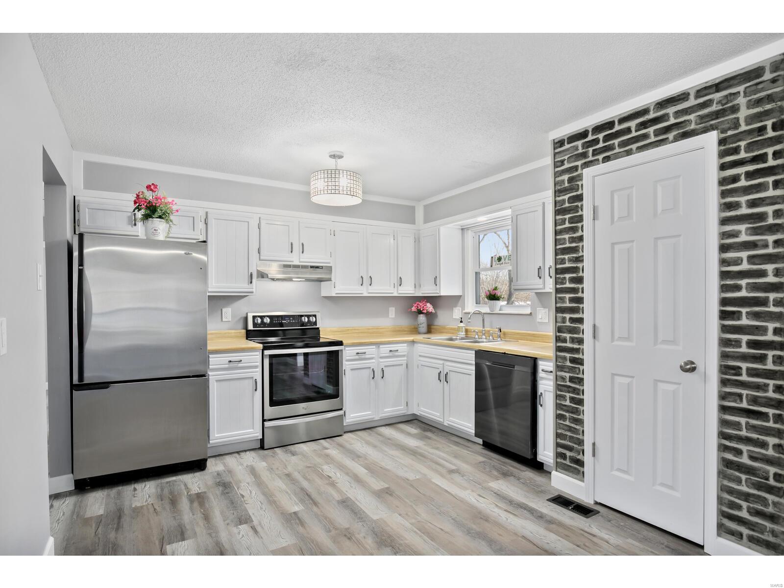 2135 Devonshire Drive