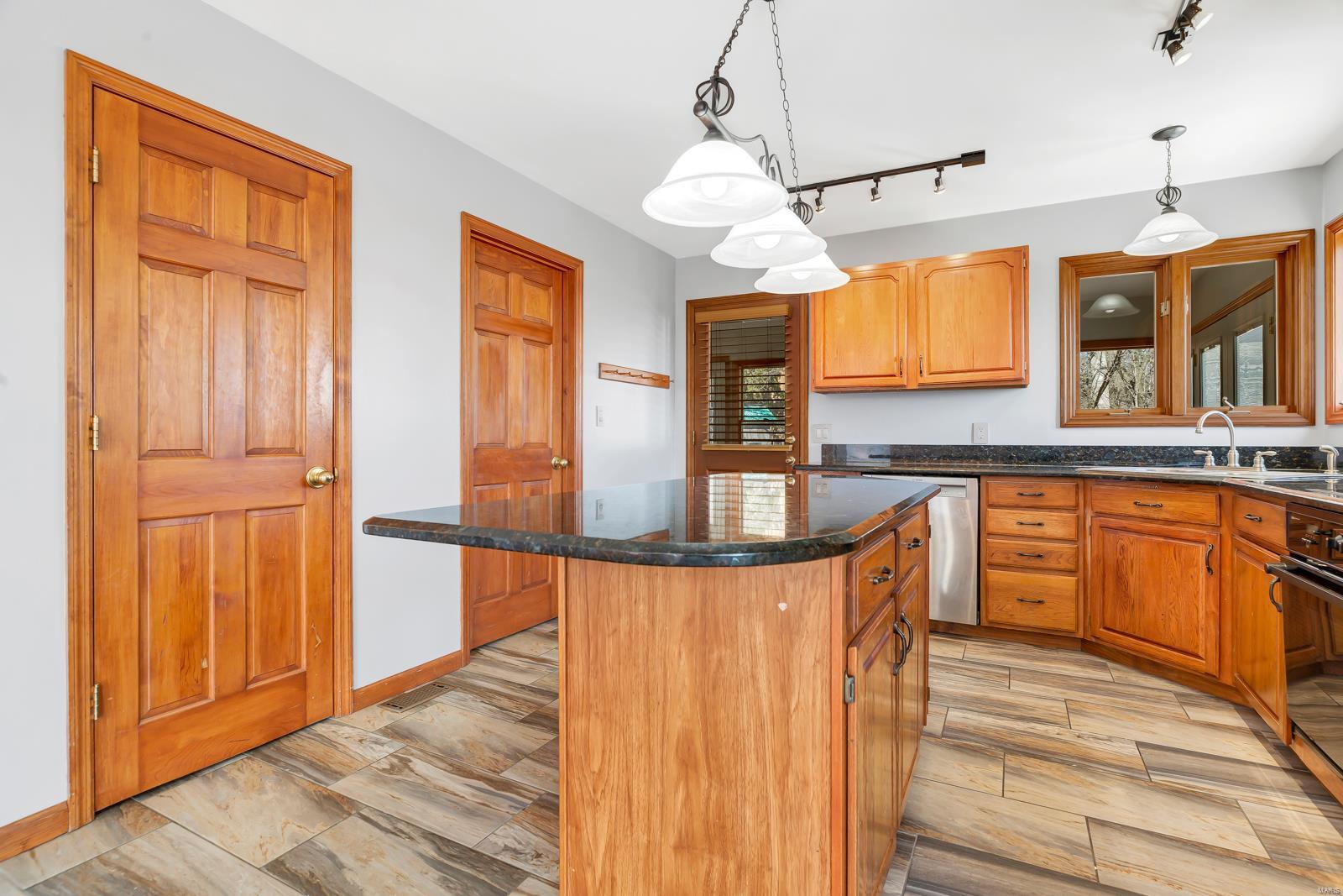 1362 Parkspur Lane