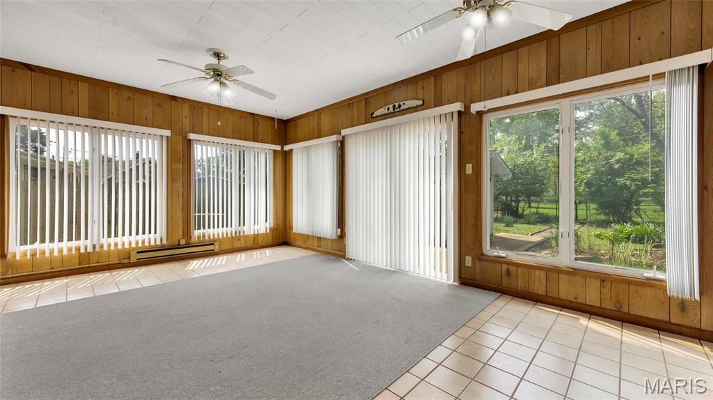 912 Salem Way