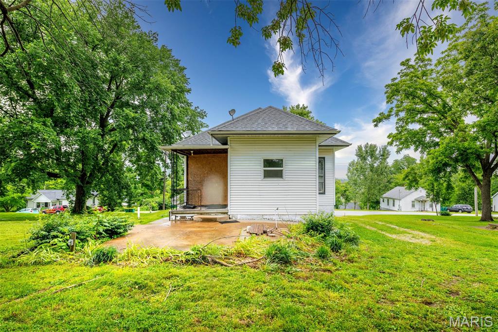 402 W 2nd Street