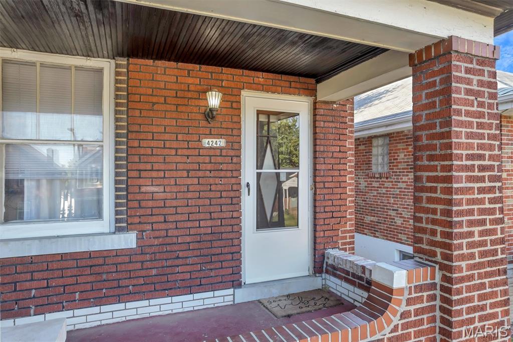 4242 S 38th Street