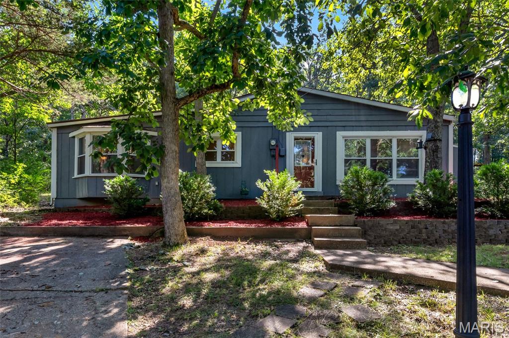 109 N Lake Drive