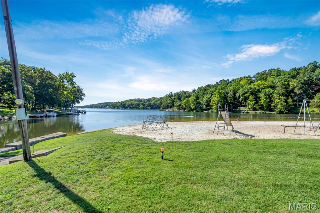 109 N Lake Drive