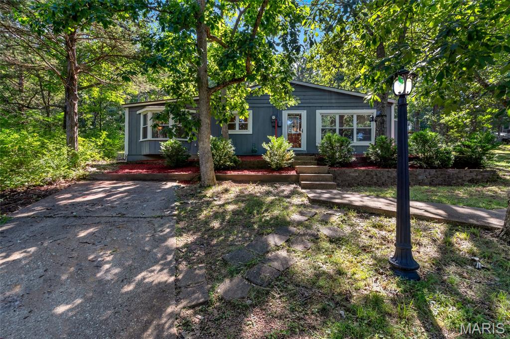 109 N Lake Drive