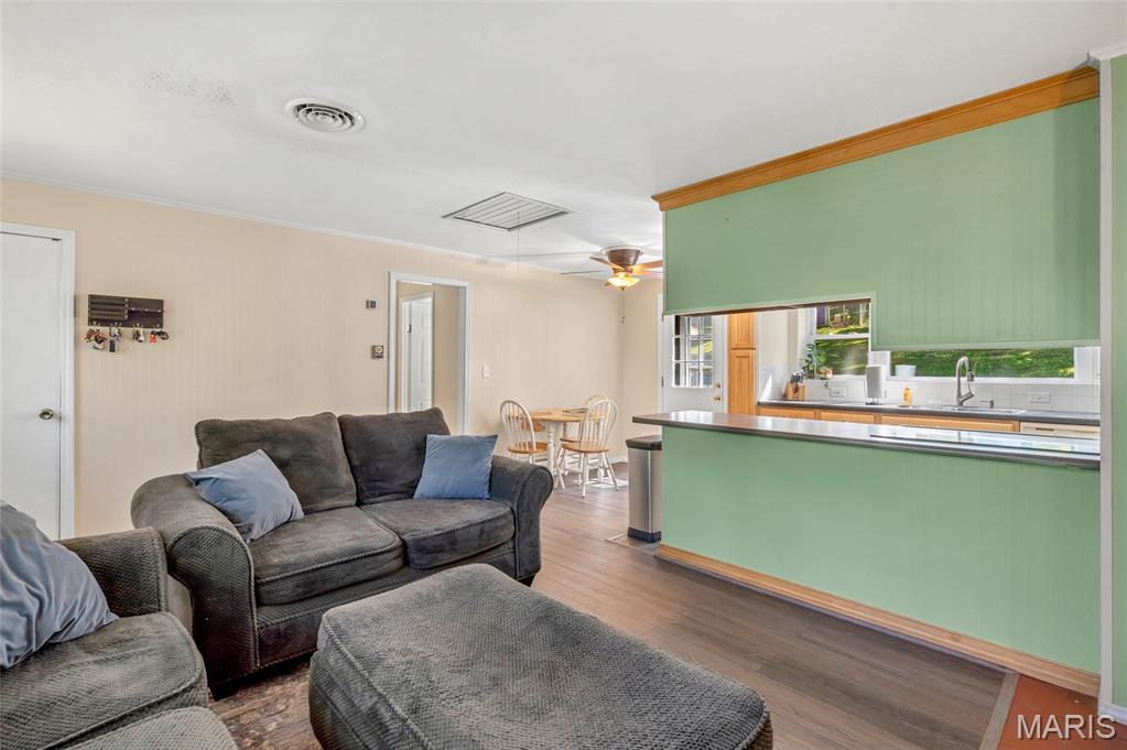 109 N Lake Drive