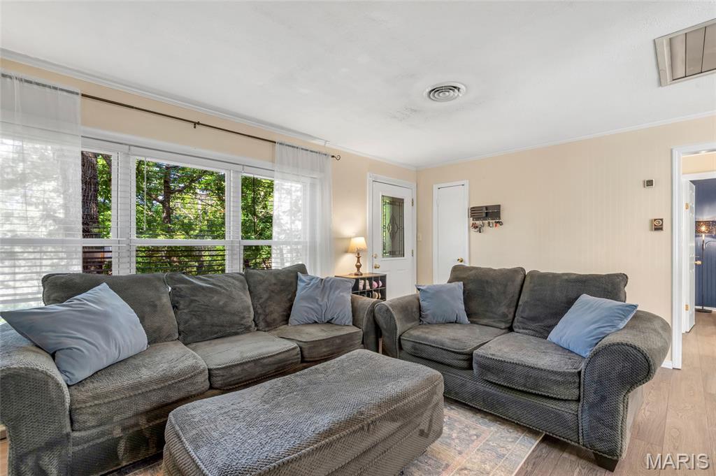 109 N Lake Drive