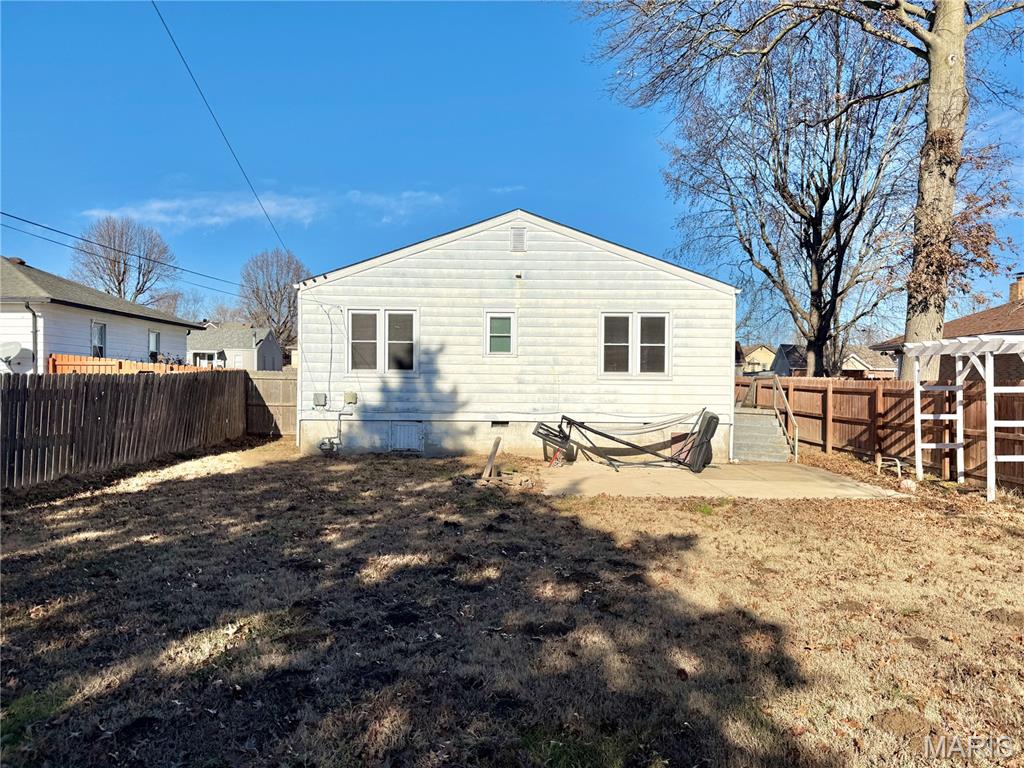 916 S 2nd Street