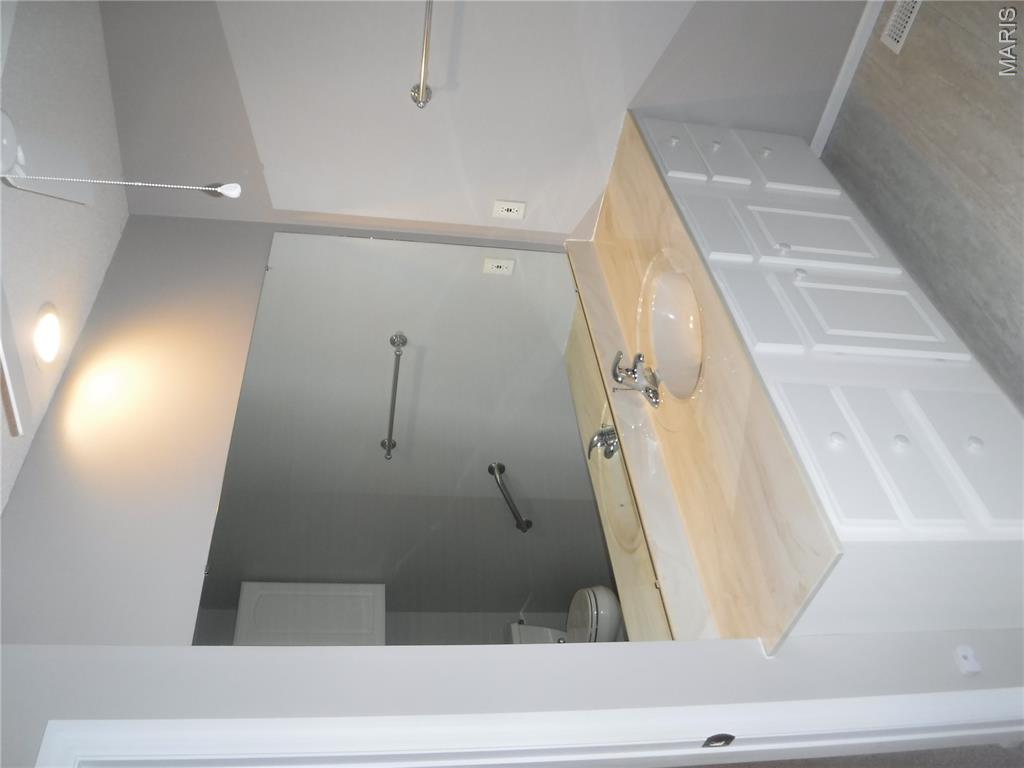 24 Lienemann Court