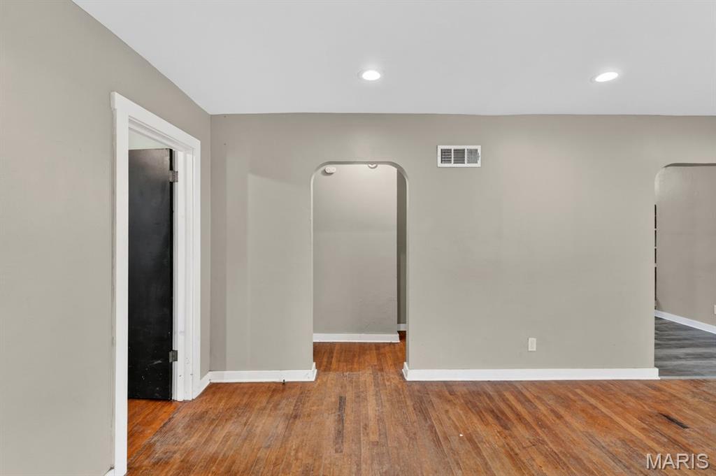 324 Averill