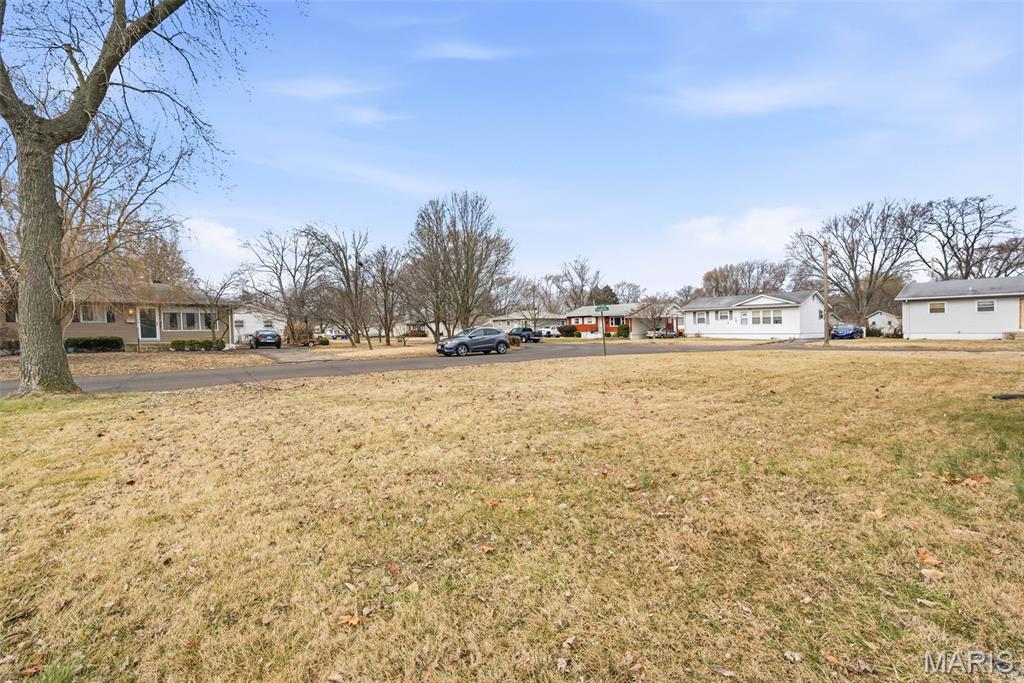 1760 Fernbrook Ln