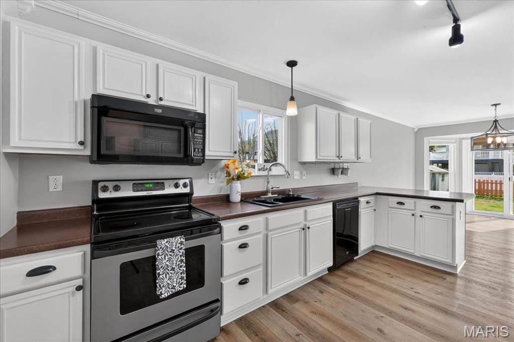 5228 Seasonbrooks Lane