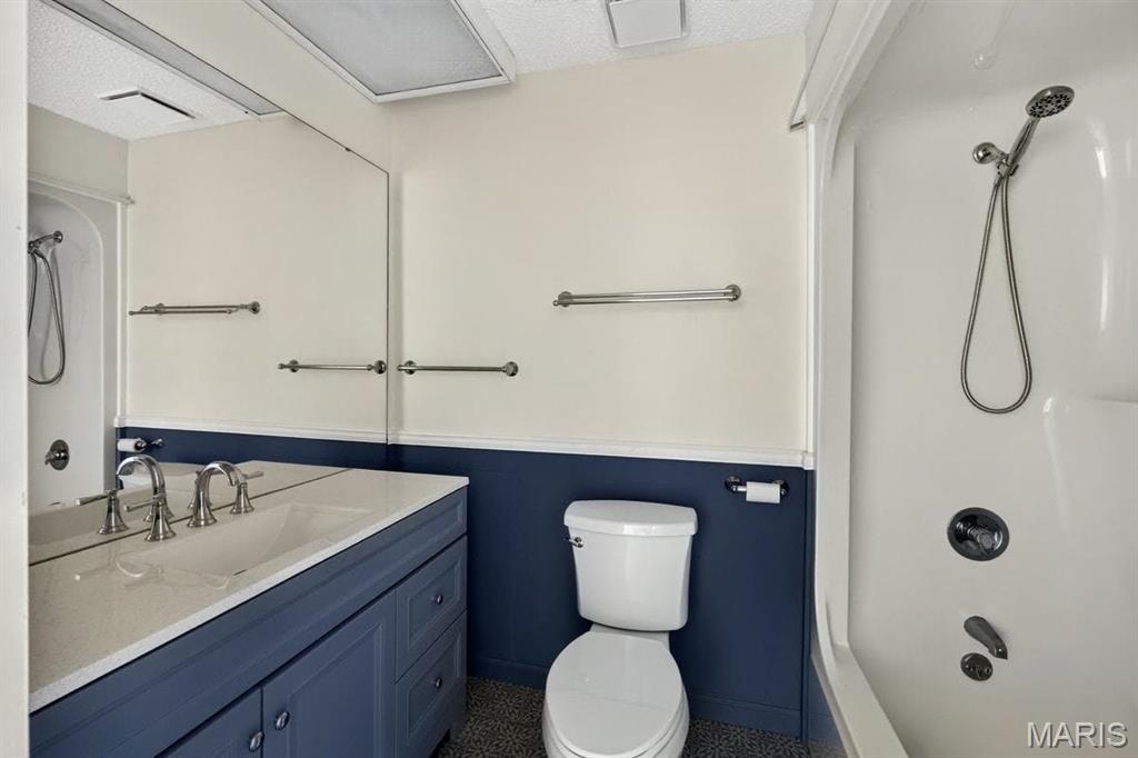 942 Guelbreth Lane Unit: 300