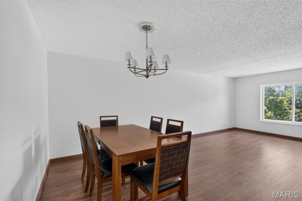 942 Guelbreth Lane Unit: 300