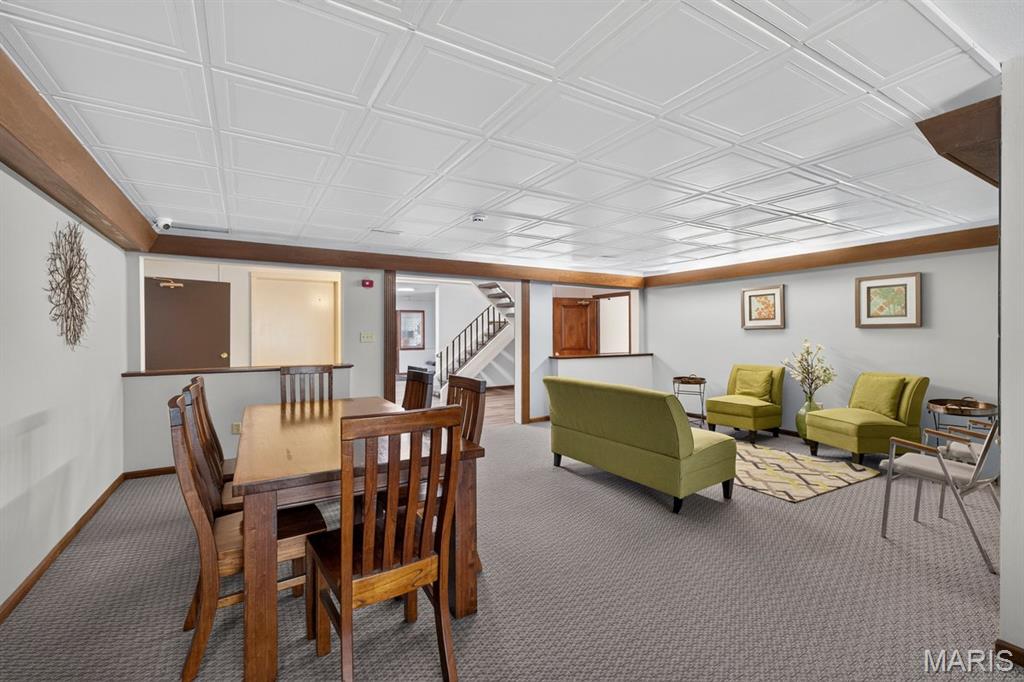 942 Guelbreth Lane Unit: 300