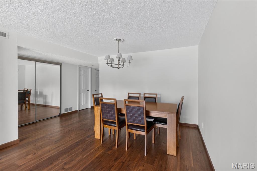 942 Guelbreth Lane Unit: 300
