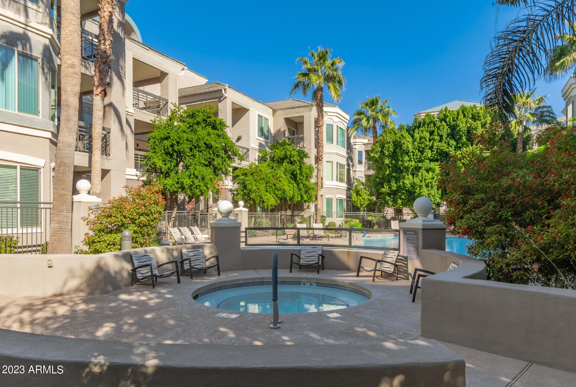 435 W RIO SALADO Parkway, 203