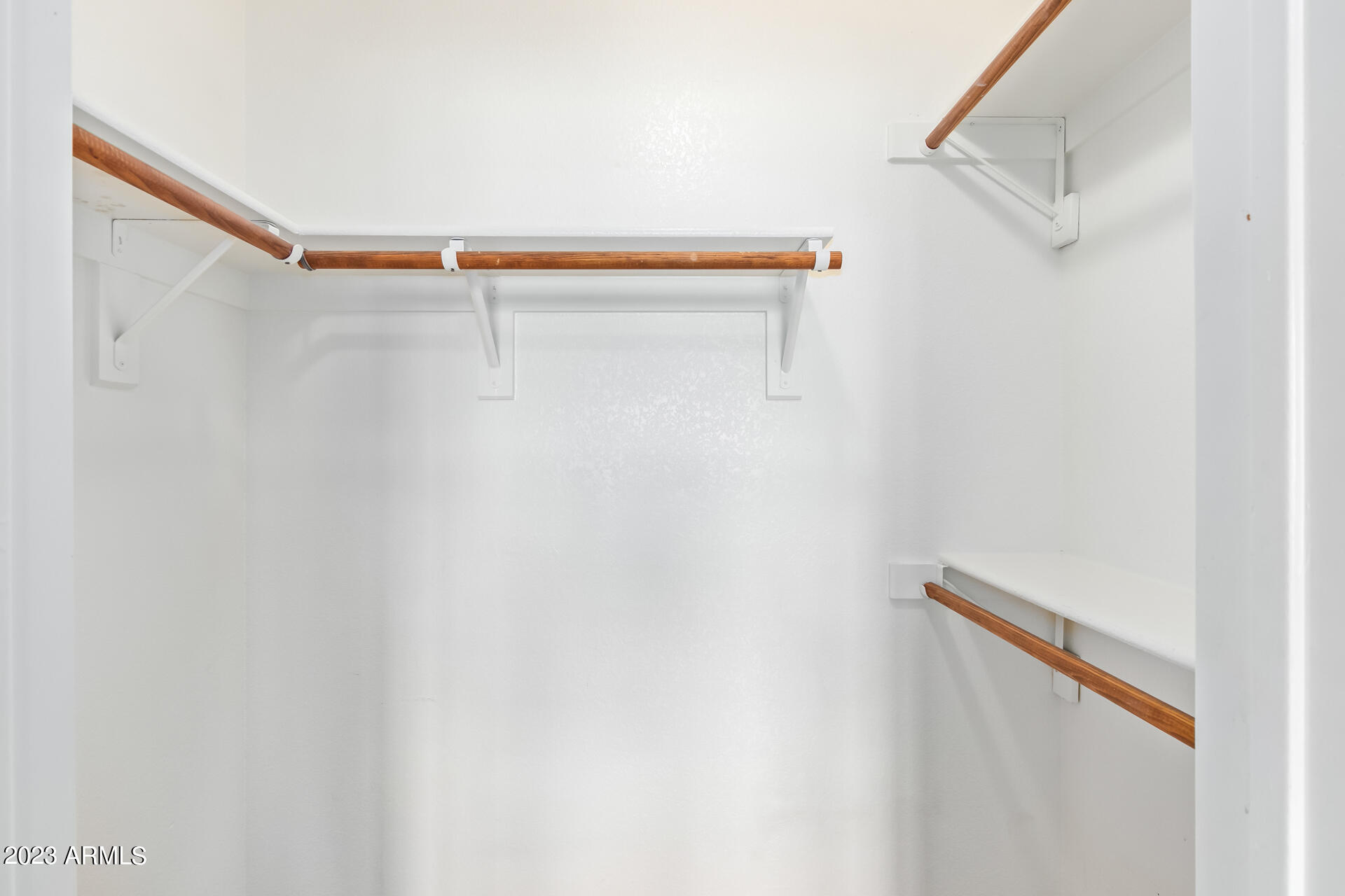 435 W RIO SALADO Parkway, 203