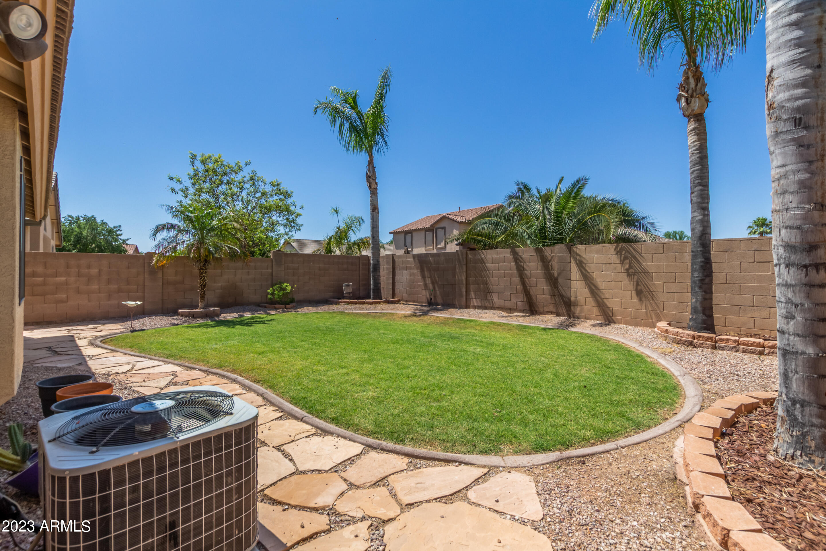 762 E BEARGRASS Place