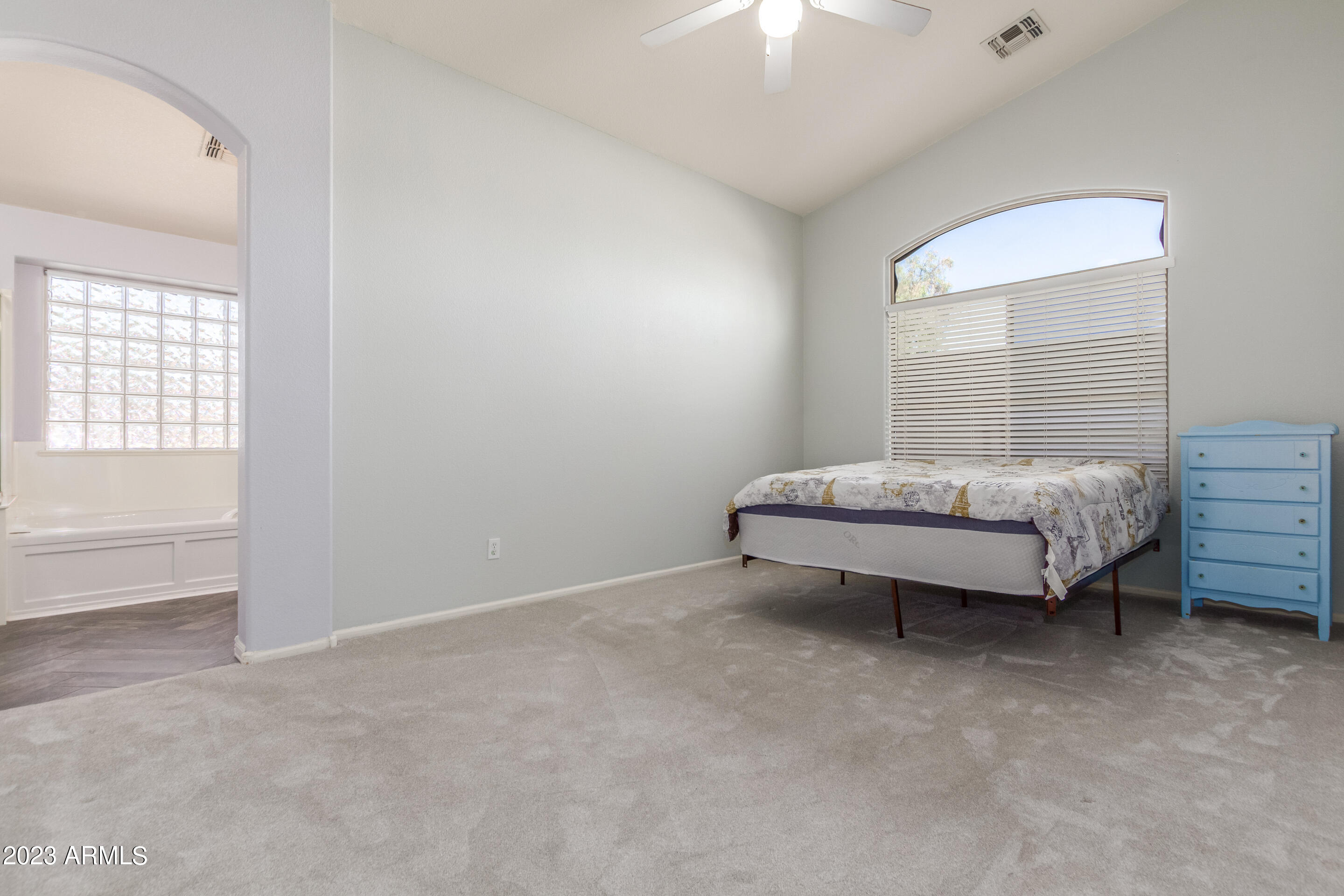 762 E BEARGRASS Place