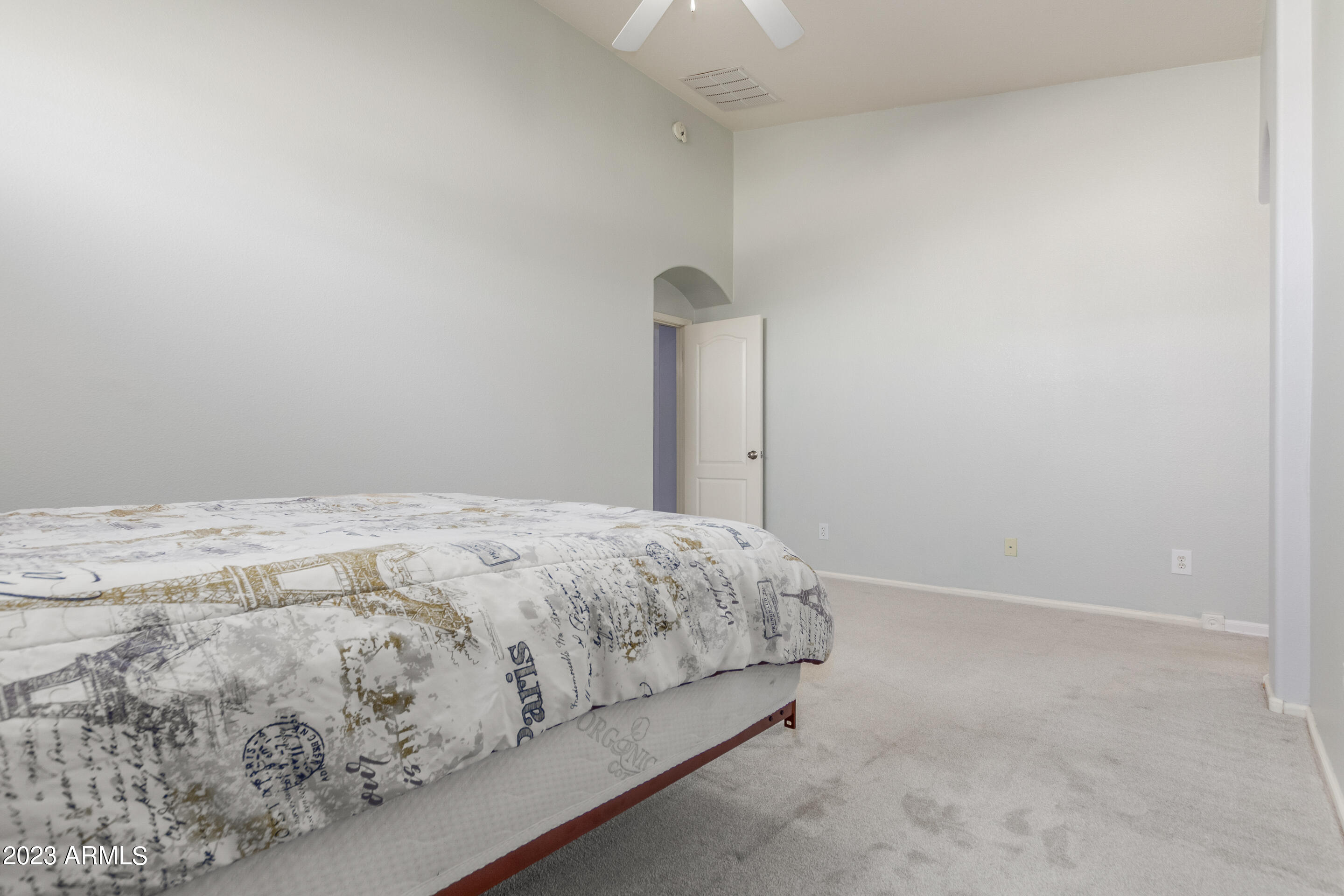 762 E BEARGRASS Place