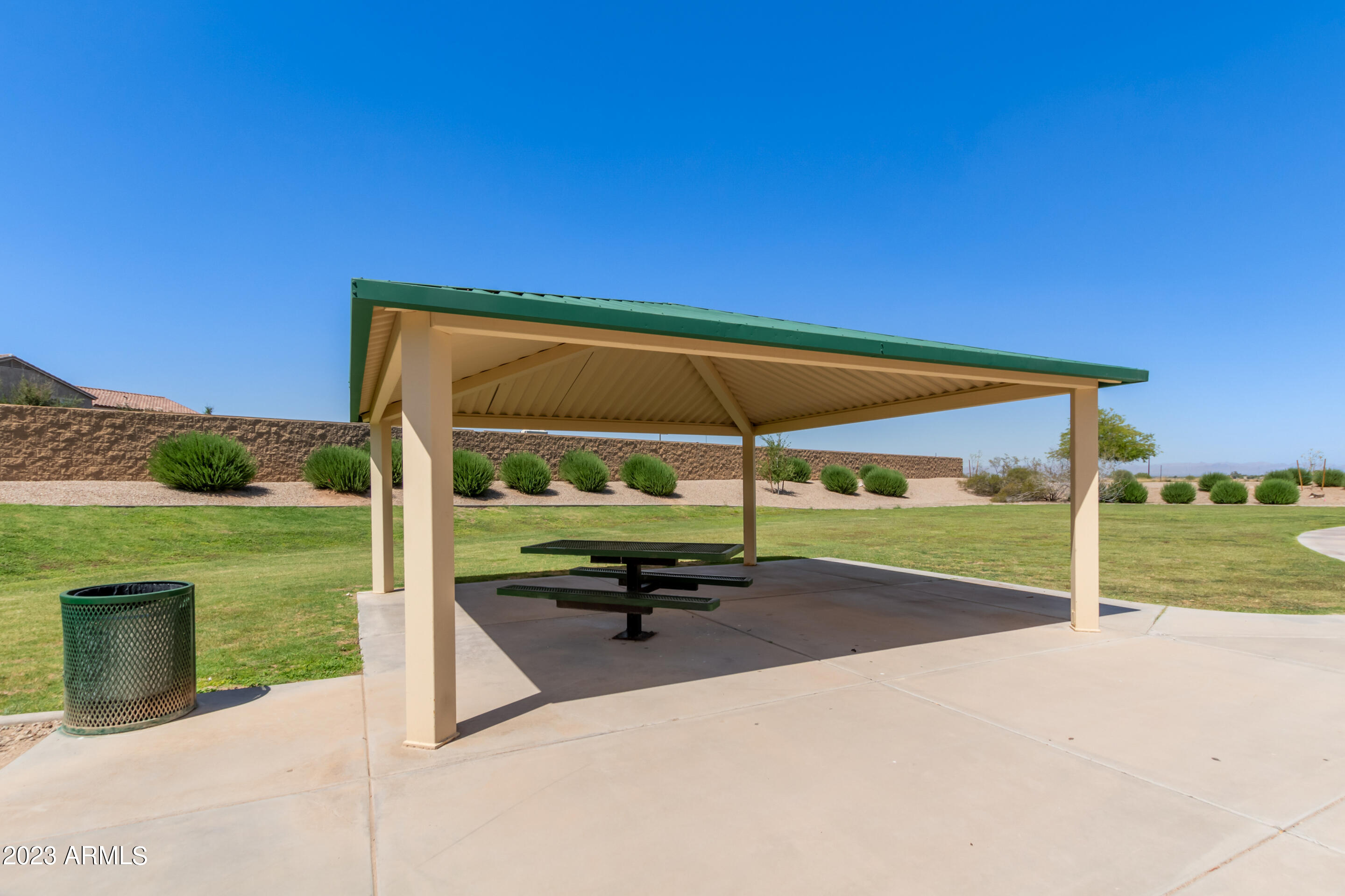 762 E BEARGRASS Place