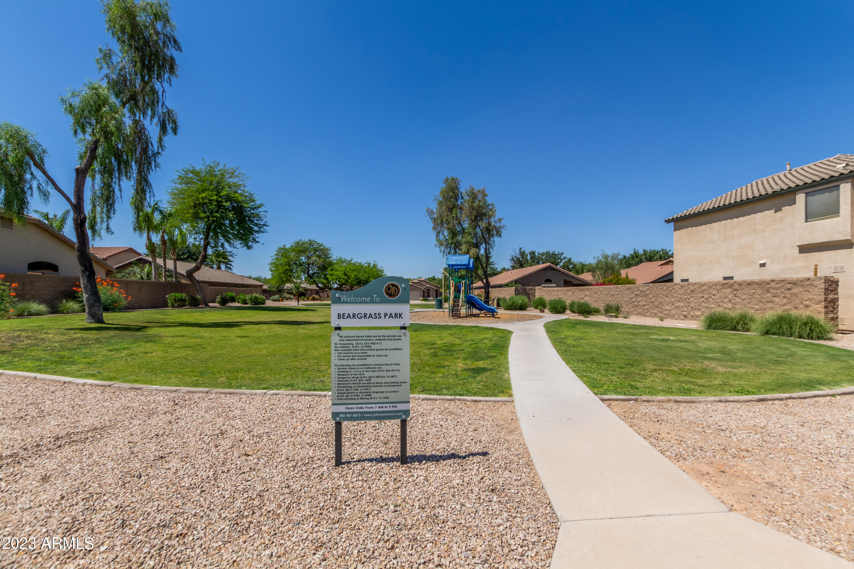 762 E BEARGRASS Place