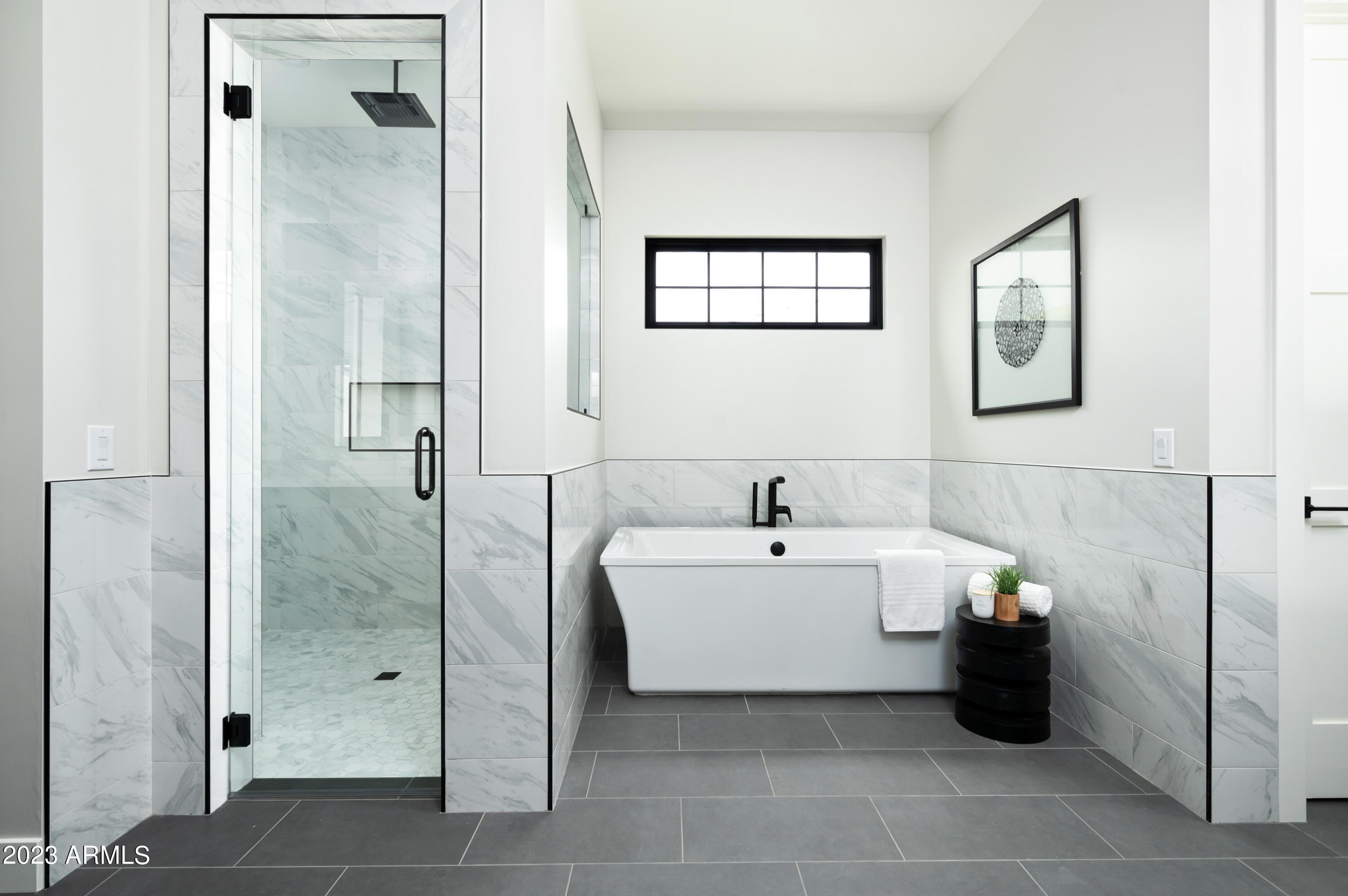 4248 E WINDSOR Avenue