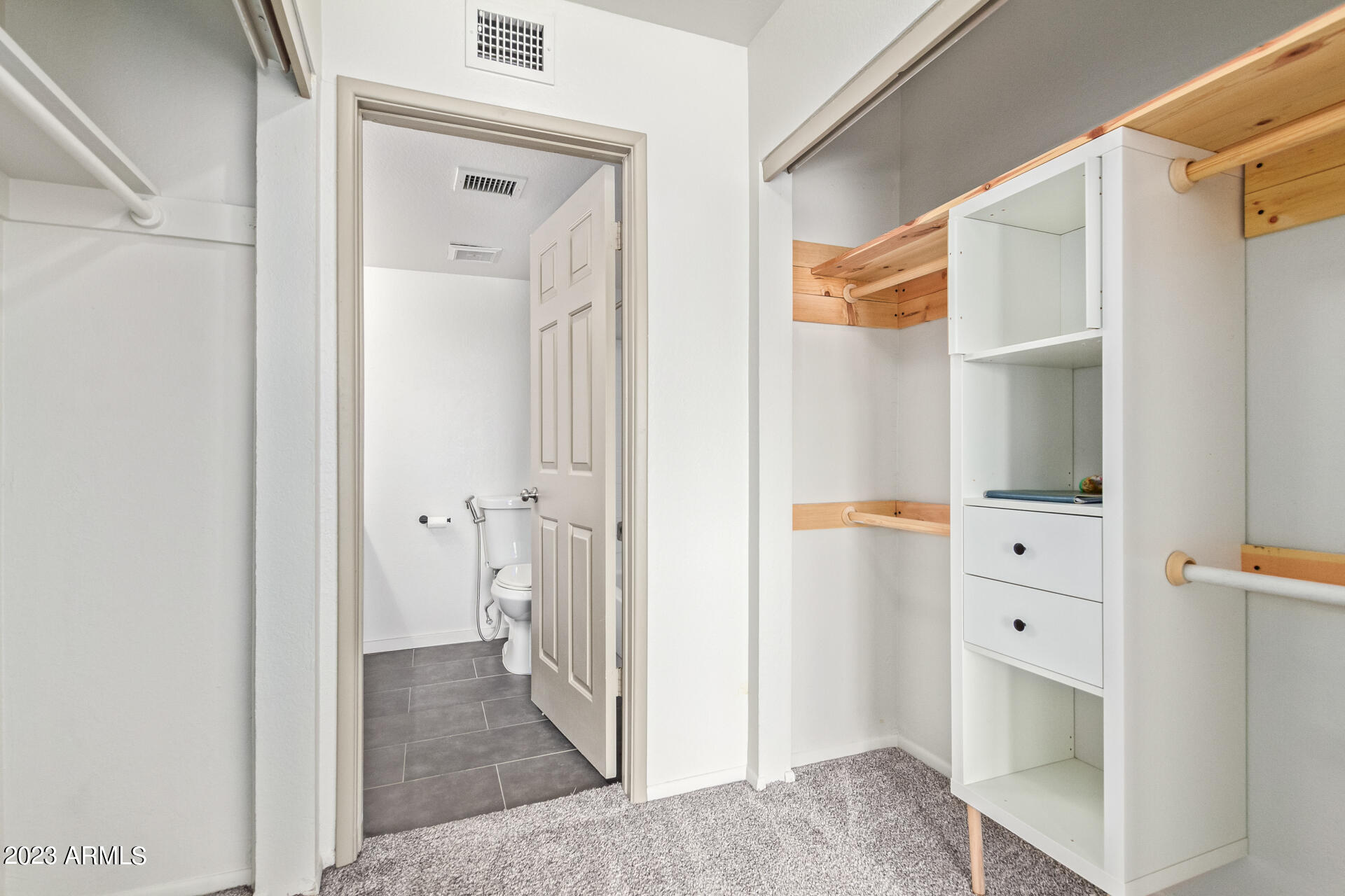 4330 N 5th Avenue, 215