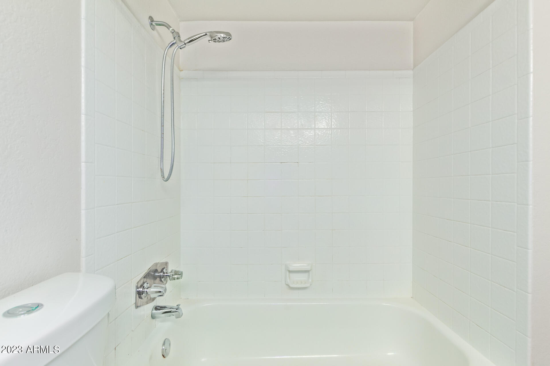 4330 N 5th Avenue, 215