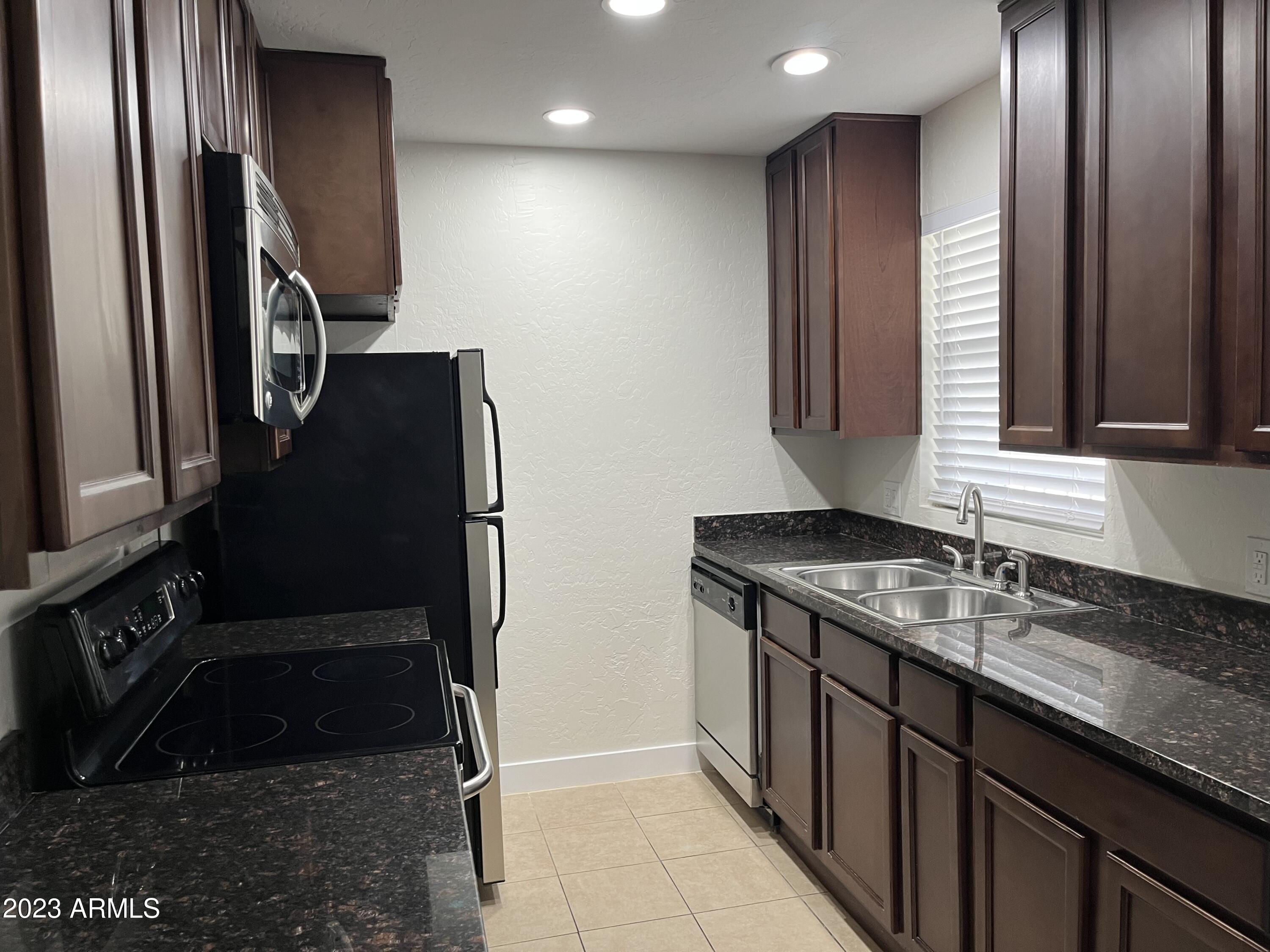 14145 N 92ND Street, 2038