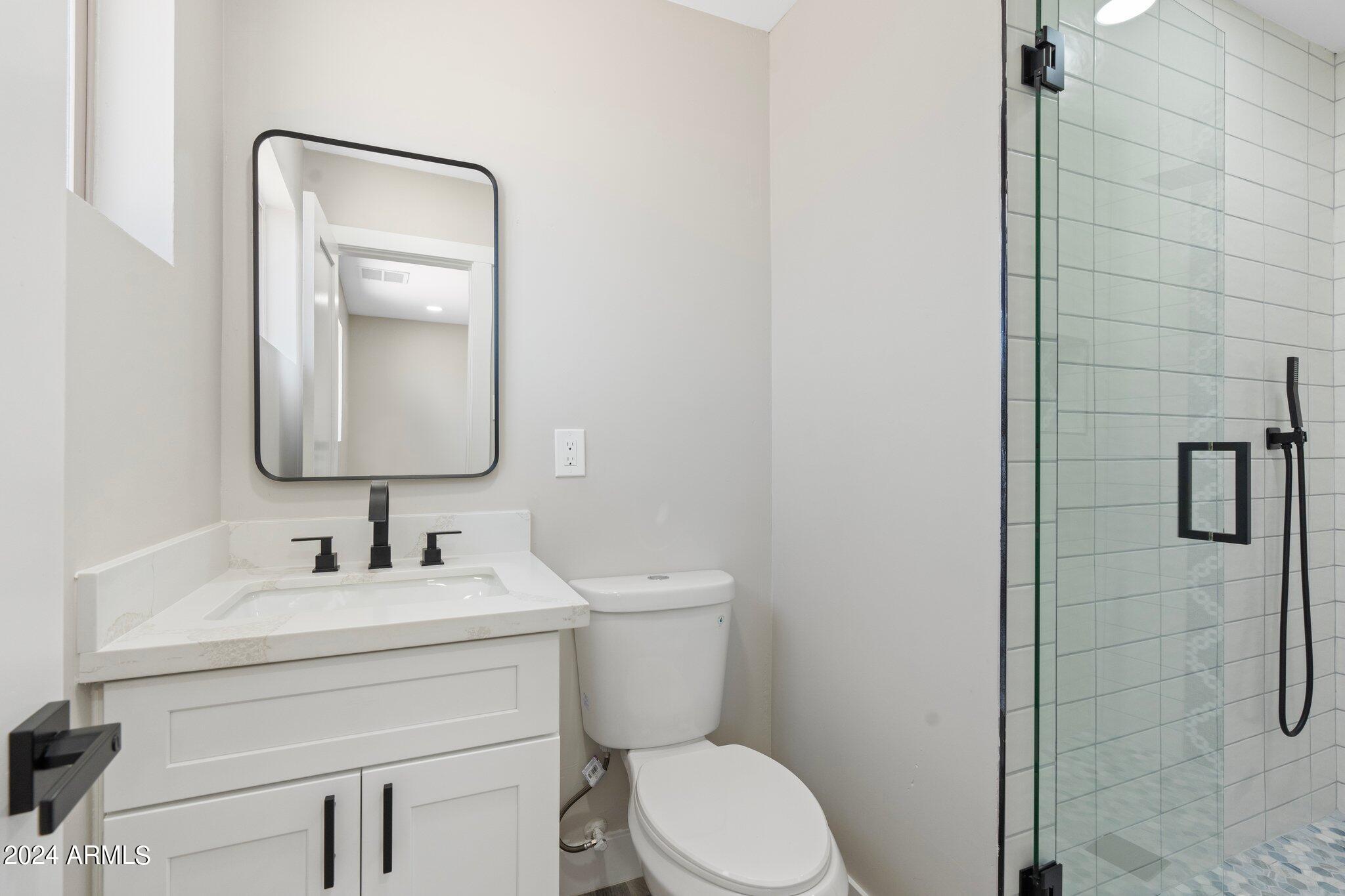 6719 E WILSHIRE Drive