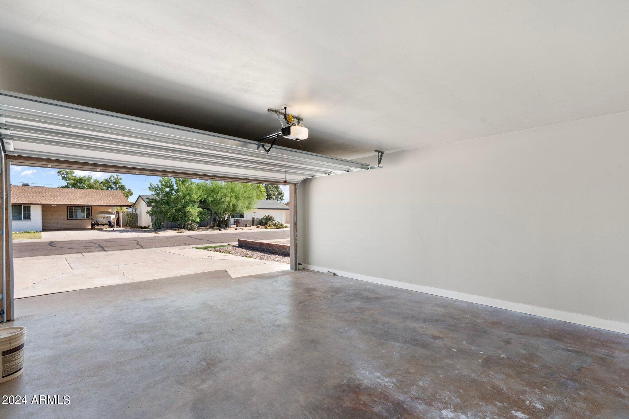 6719 E WILSHIRE Drive