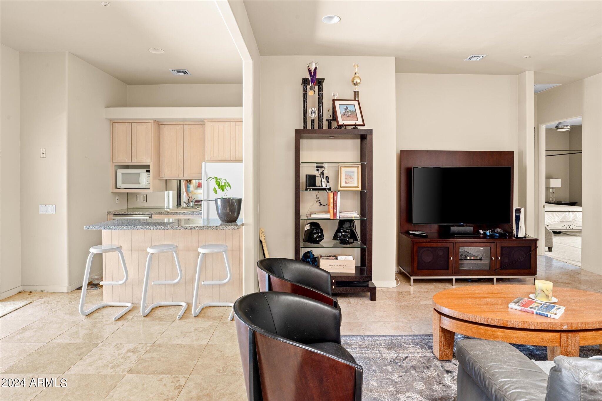 7780 E VAQUERO Drive