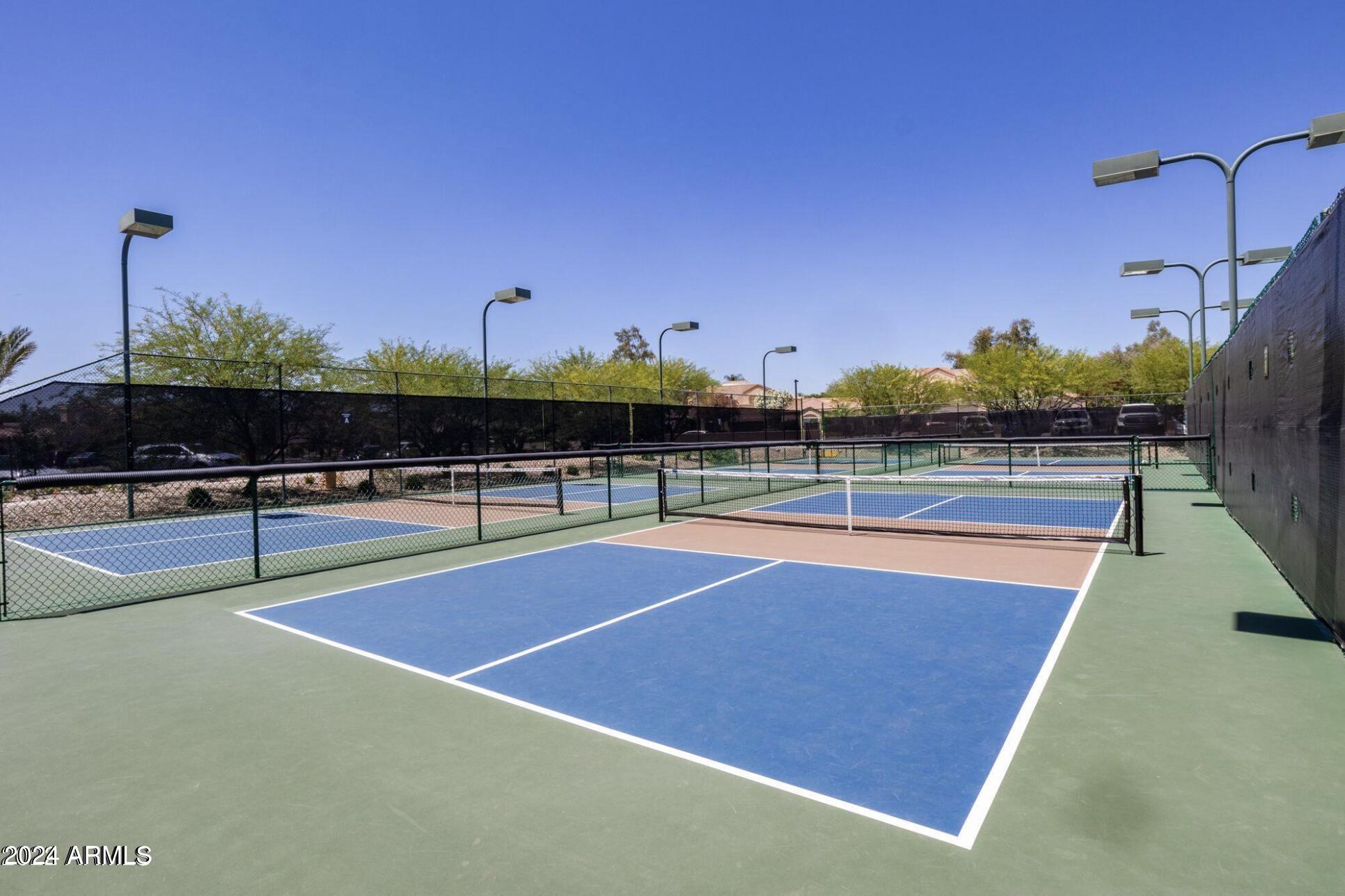 7780 E VAQUERO Drive