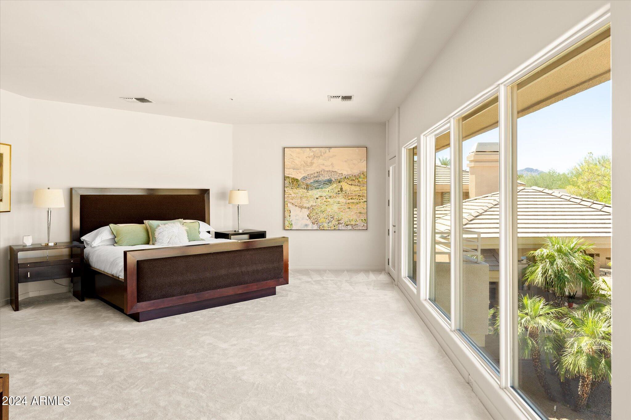 7780 E VAQUERO Drive