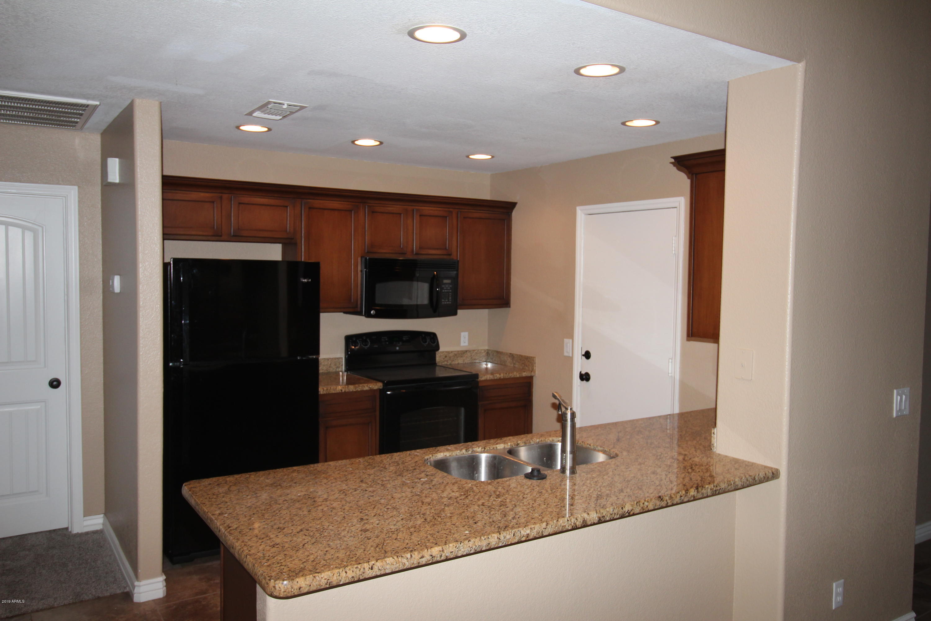 9247 E CARMEL Avenue