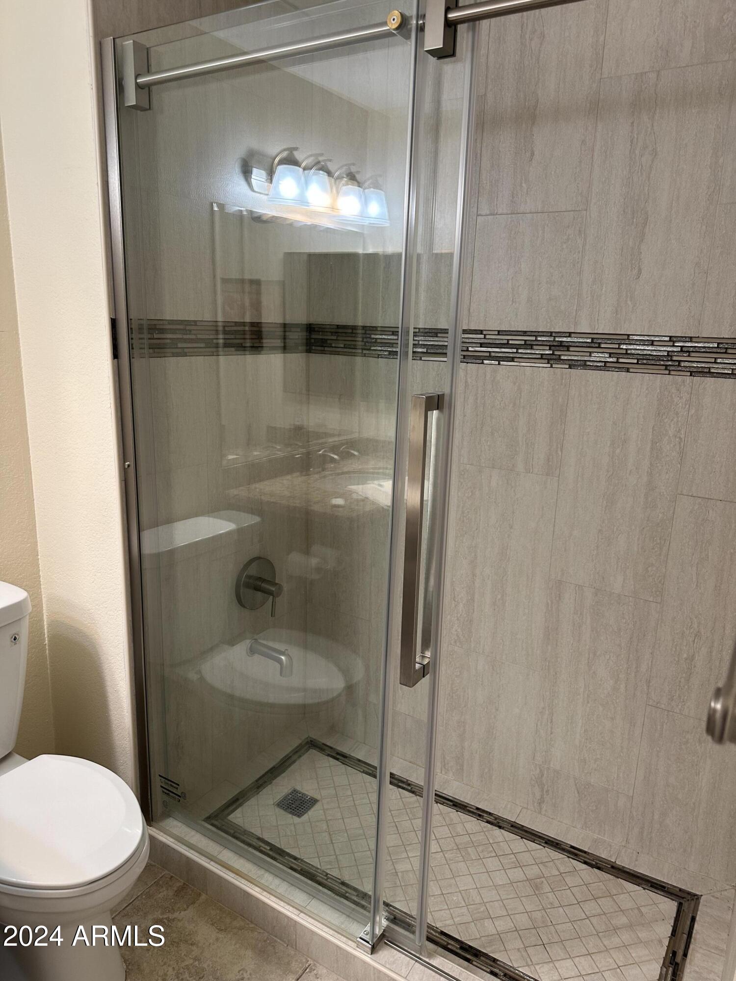 9048 E RIVIERA Drive