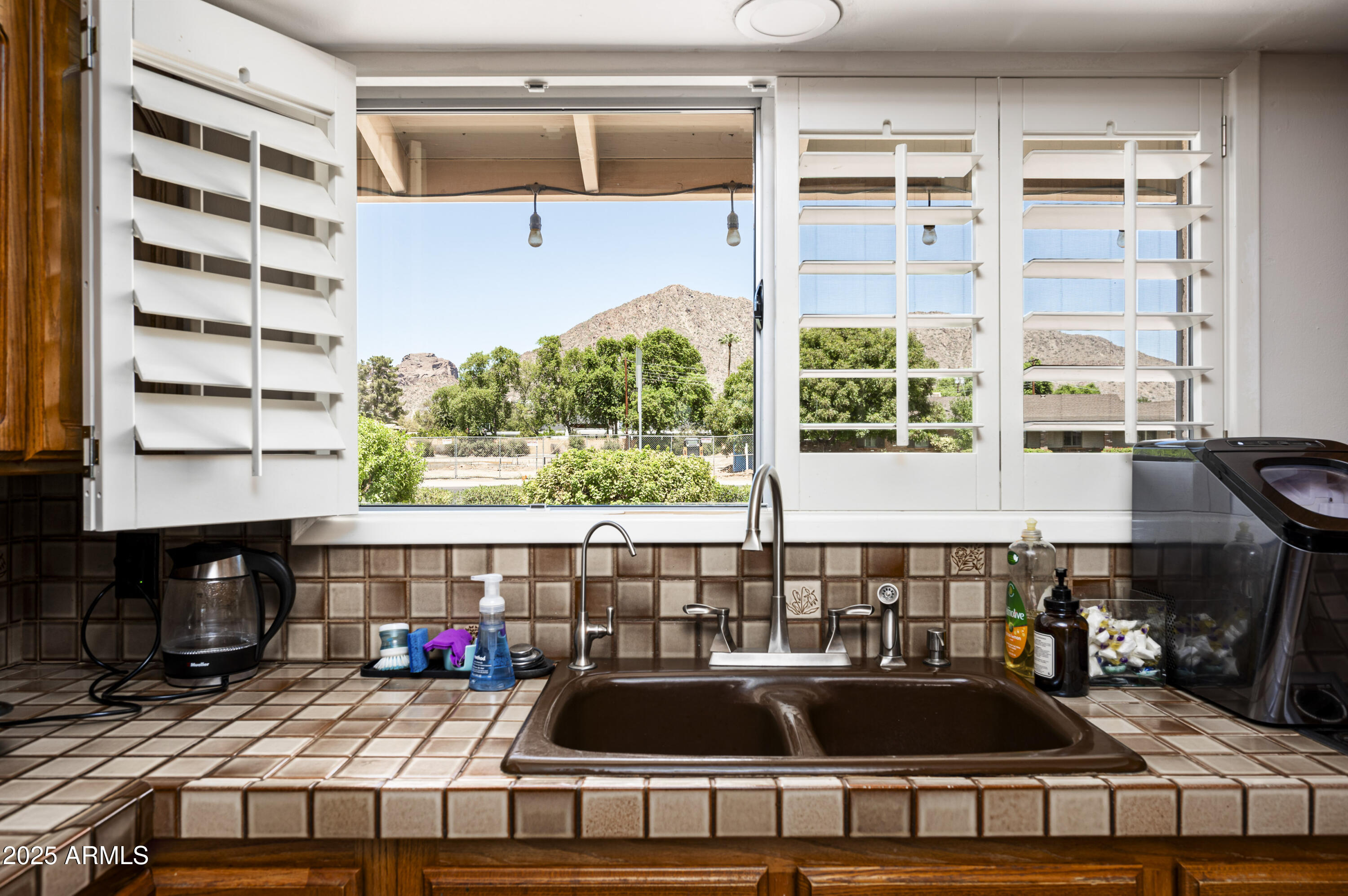 5521 E LAFAYETTE Boulevard