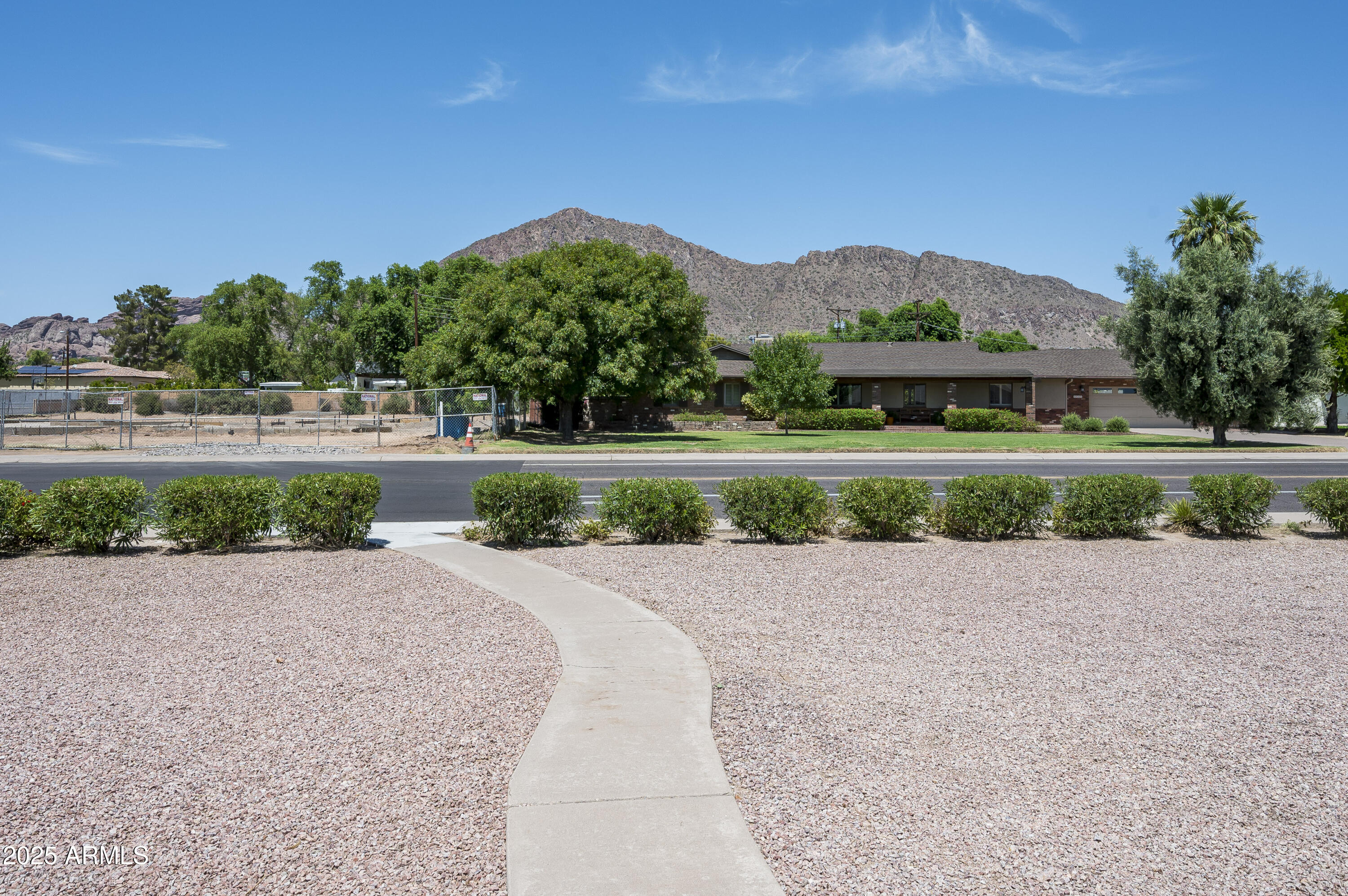 5521 E LAFAYETTE Boulevard