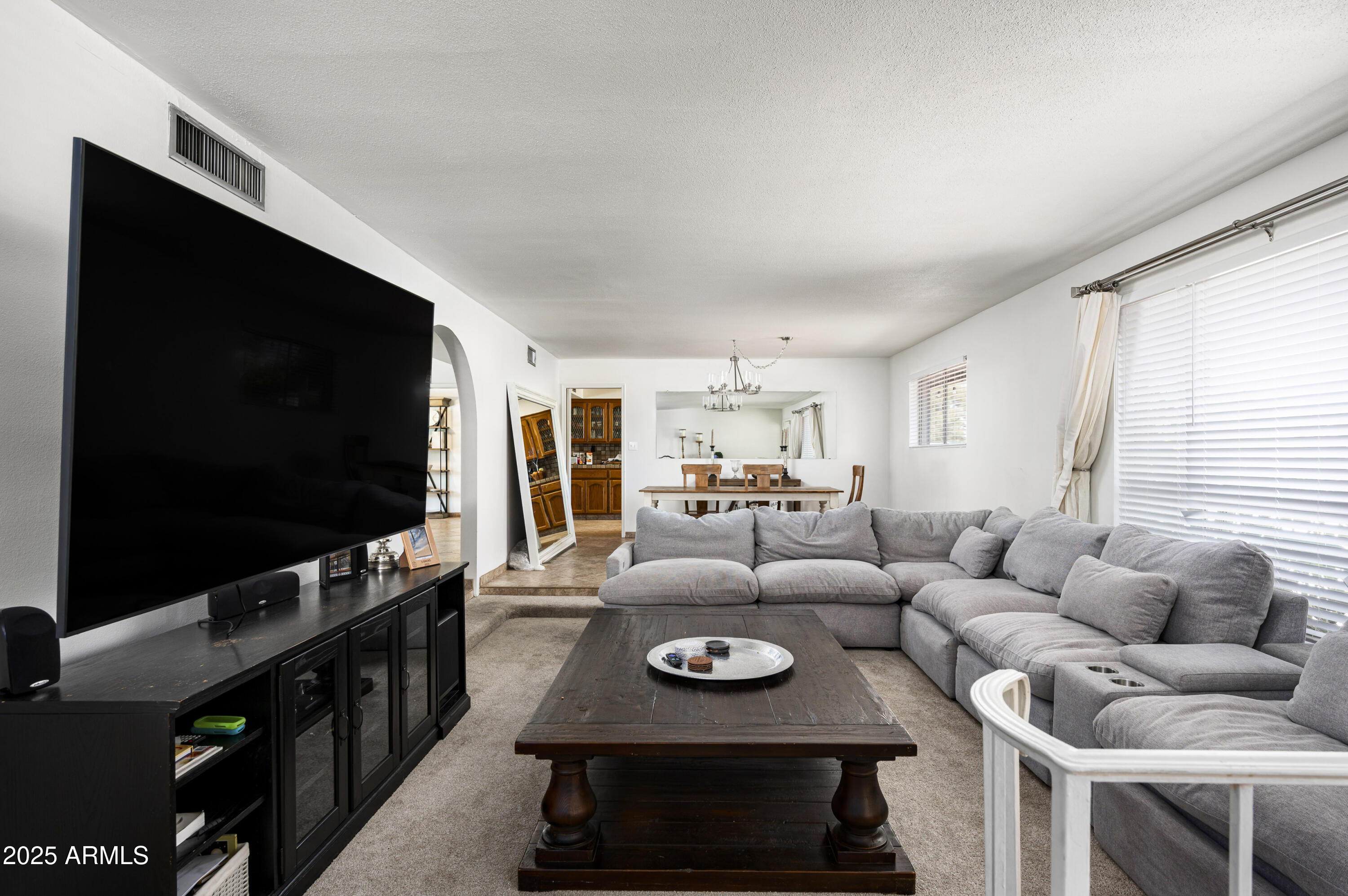 5521 E LAFAYETTE Boulevard