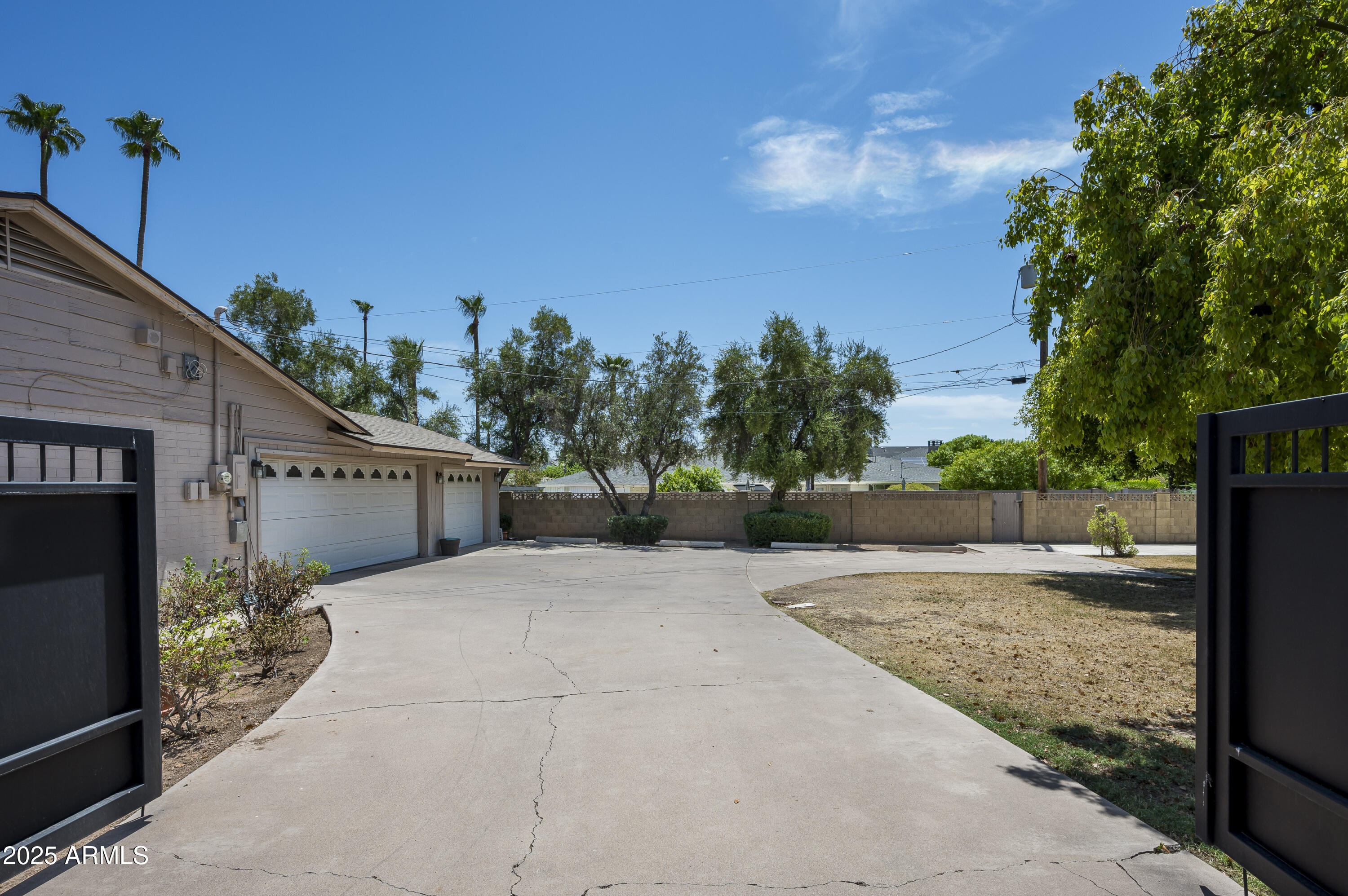 5521 E LAFAYETTE Boulevard